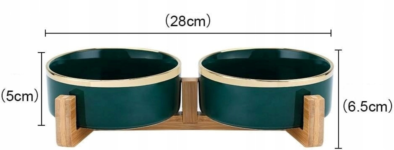 Dobbel keramisk matskål for hund og katt – 2 x 400 ml – grønn med gullkant og stativ i bambus – størrelse 28 x 13 cm – slitesterkt og hygienisk design